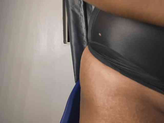 Creamyposh webcam