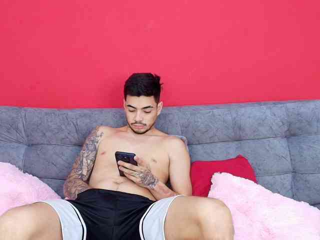 SweetandSinful webcam