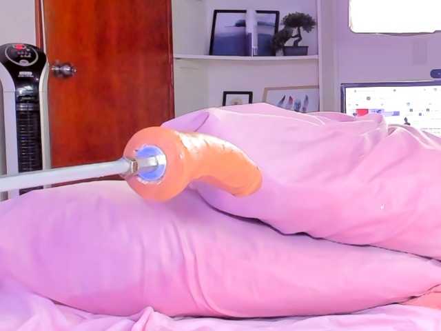 Mandy-Rose's BongaCams show and profile