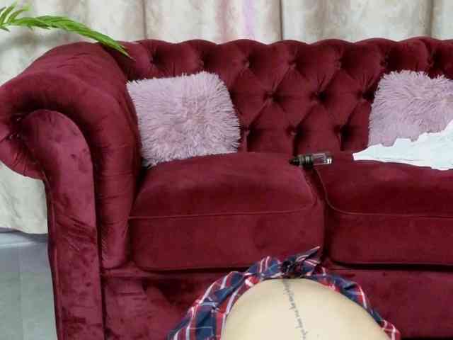KiraCrave webcam