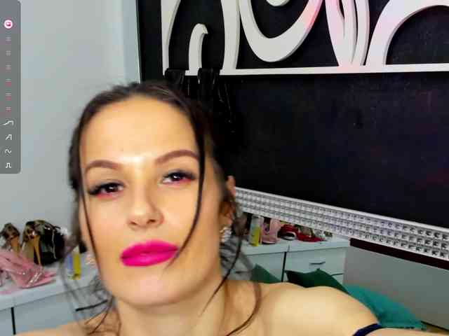 MiraPleasure_ webcam