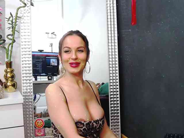 MiraPleasure_ webcam