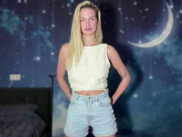 TrishaSurvis webcam