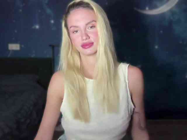 TrishaSurvis webcam