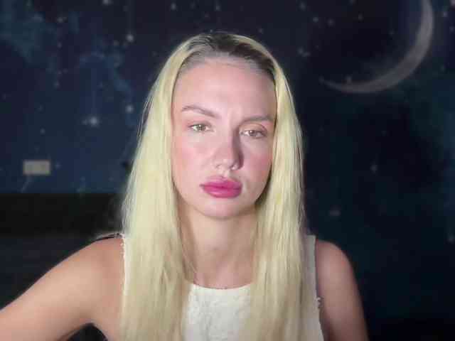 TrishaSurvis webcam
