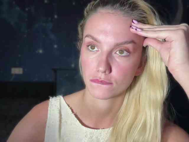 TrishaSurvis webcam