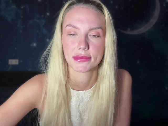 TrishaSurvis webcam