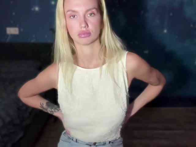 TrishaSurvis webcam