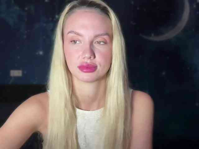 TrishaSurvis webcam