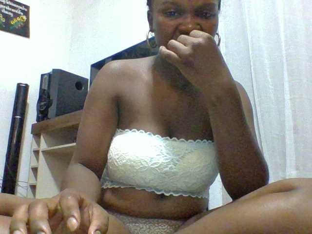 arline52 – webcam model profile photo