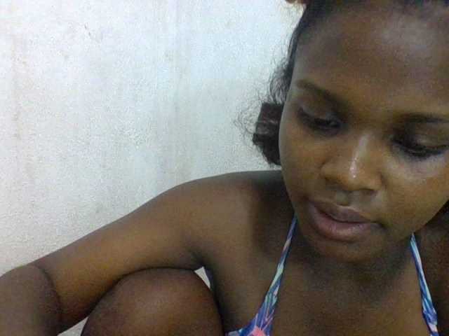 arline52 Live Cam on BongaCams