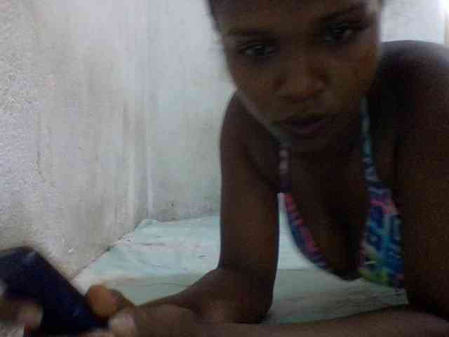 arline52 Live Webcam on BongaCams