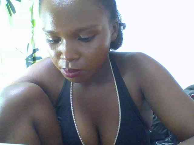 arline52 Live Webcam on BongaCams