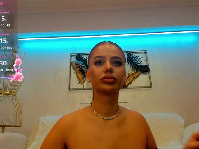  VikaFever chat room