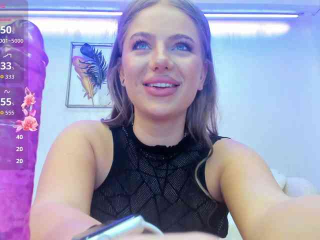 VikaFever webcam