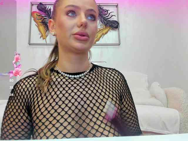 VikaFever webcam