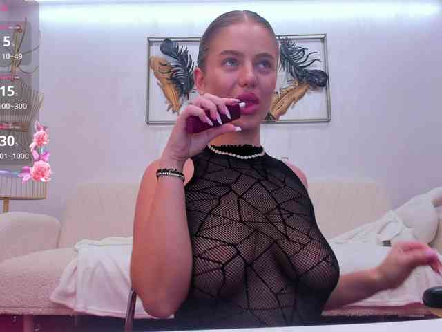 VikaFever webcam
