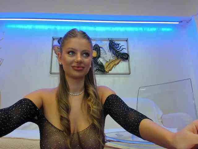 free webcam porn VikaFever