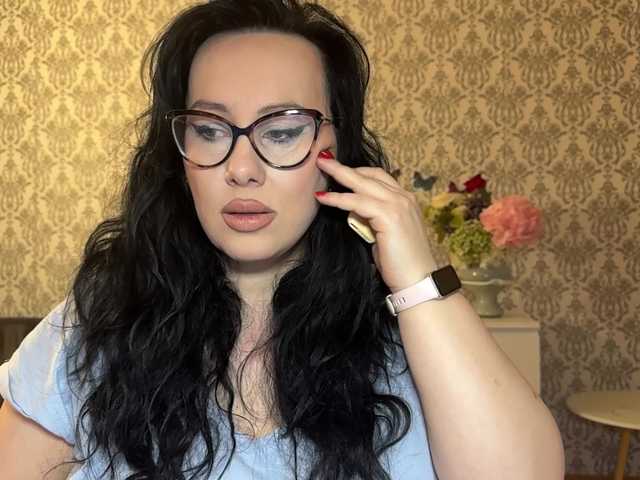 AnnaAnnna's BongaCams show and profile