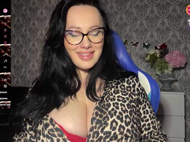 AnnaAnnna's BongaCams show and profile