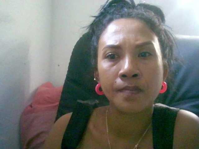 Xmillo's BongaCams show and profile