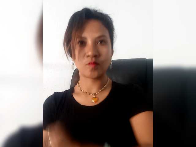 Xmillo webcam bongacams model stream image