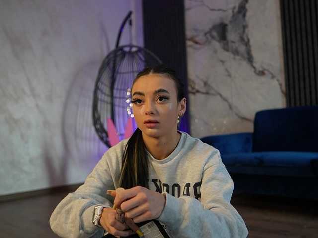 RachelRavee's BongaCams show and profile