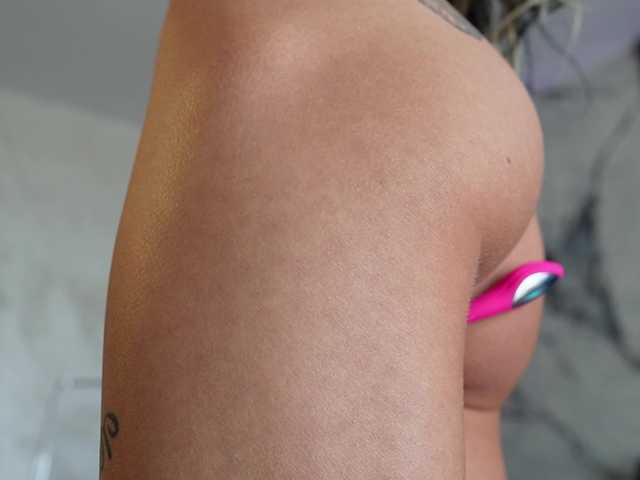 RachelRavee's BongaCams show and profile