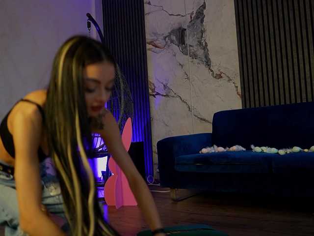 RachelRavee's BongaCams show and profile