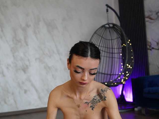 RachelRavee's BongaCams show and profile