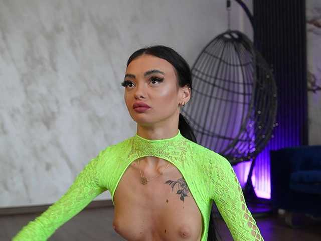 RachelRavee's BongaCams show and profile