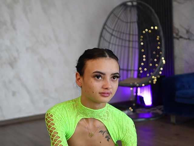 RachelRavee's BongaCams show and profile