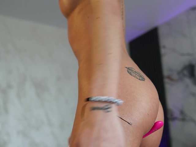 RachelRavee live cam profile