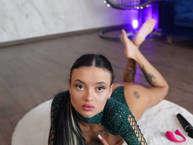 RachelRavee's BongaCams show and profile