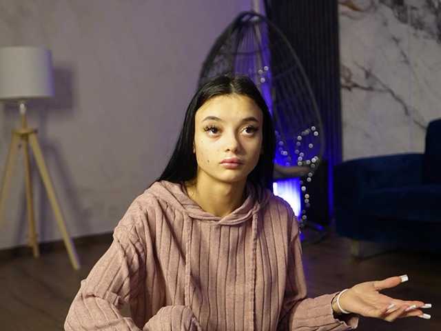 RachelRavee's BongaCams show and profile