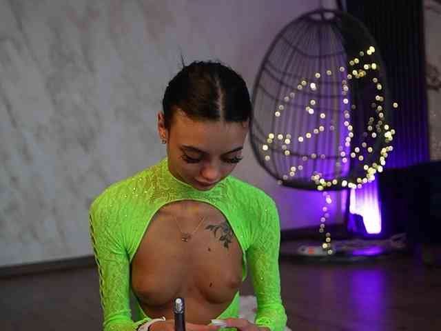 RachelRavee RachelRavee