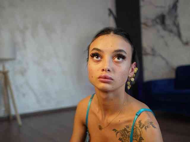 RachelRavee RachelRavee