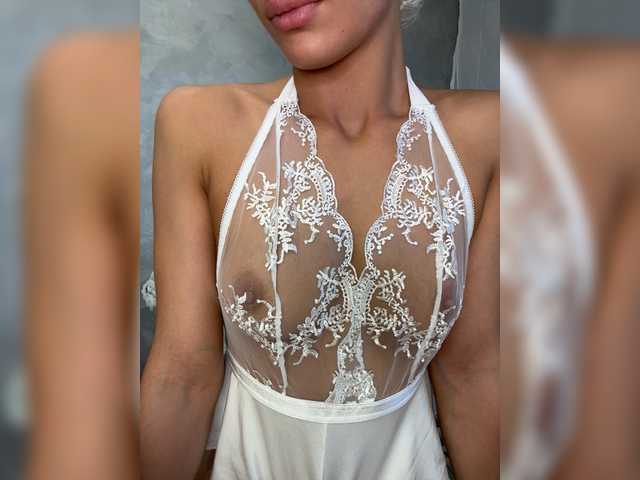 Viki-05's BongaCams show and profile