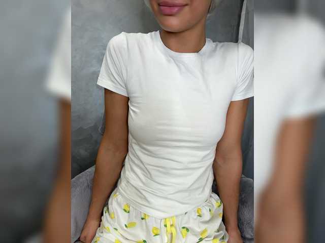 Viki-05's BongaCams profile