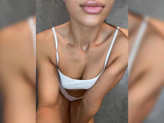 Viki-05 from BongaCams