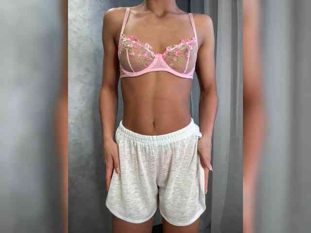 Viki-05 Live Webcam on BongaCams