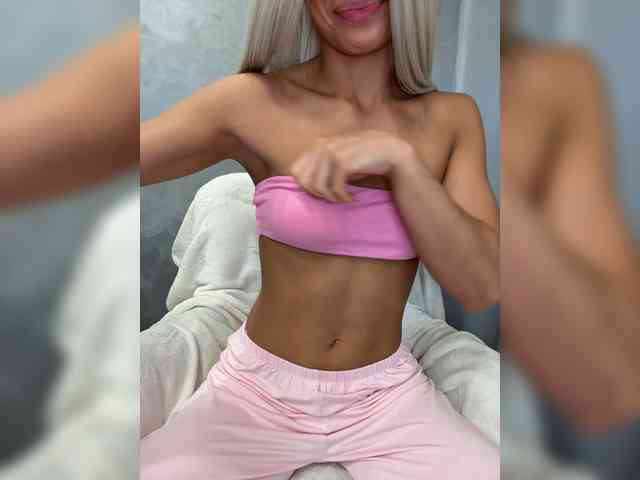 Viki-05 Live Webcam on BongaCams