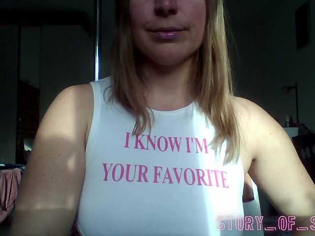 Sarahrose's BongaCams show and profile