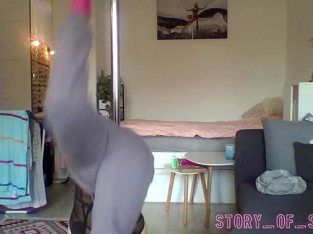 Sarahrose's BongaCams show and profile