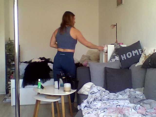 Sarahrose's BongaCams show and profile