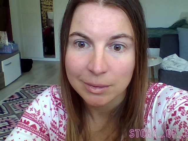 Sarahrose's BongaCams show and profile