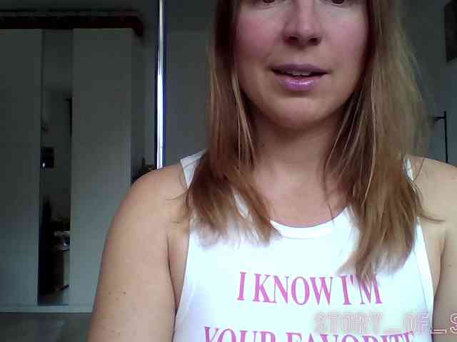 Sarahrose Live Webcam on BongaCams