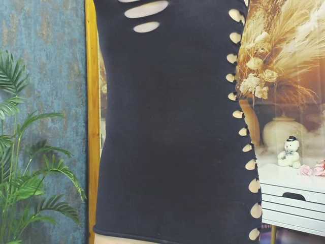 EmaMiller's BongaCams show and profile