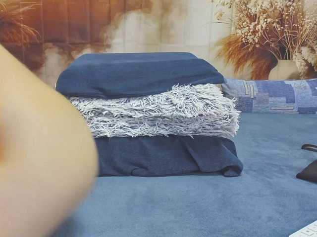 EmaMiller's BongaCams show and profile