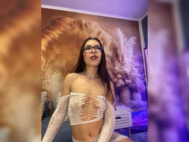 EmaMiller's BongaCams show and profile